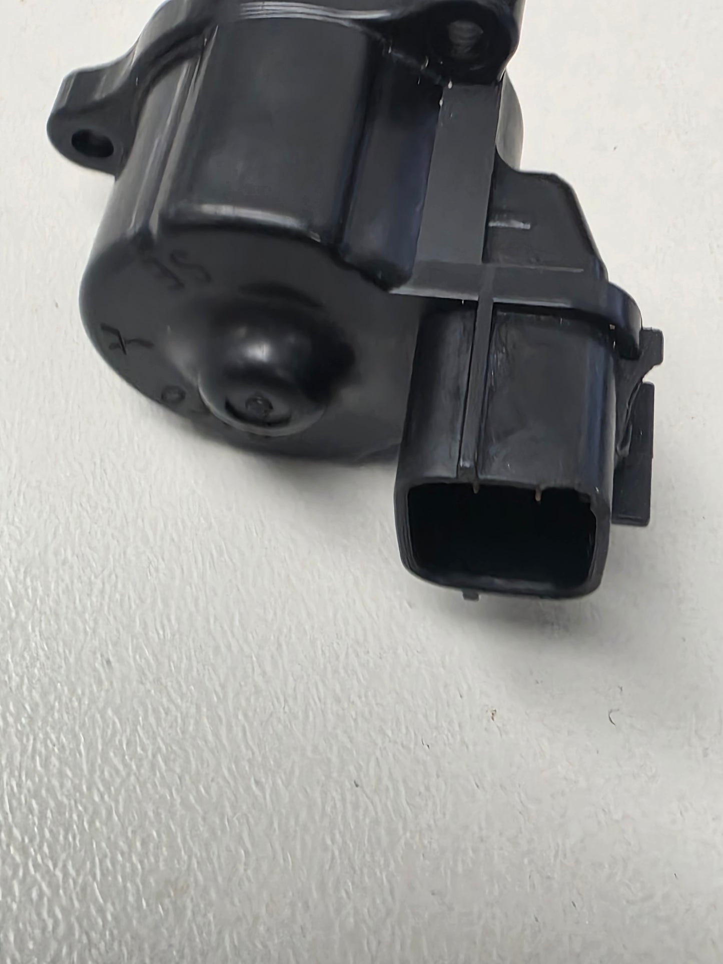 18137-88L02 18137-88L00 Suzuki DF60A IAC Valve | Genuine Used Part