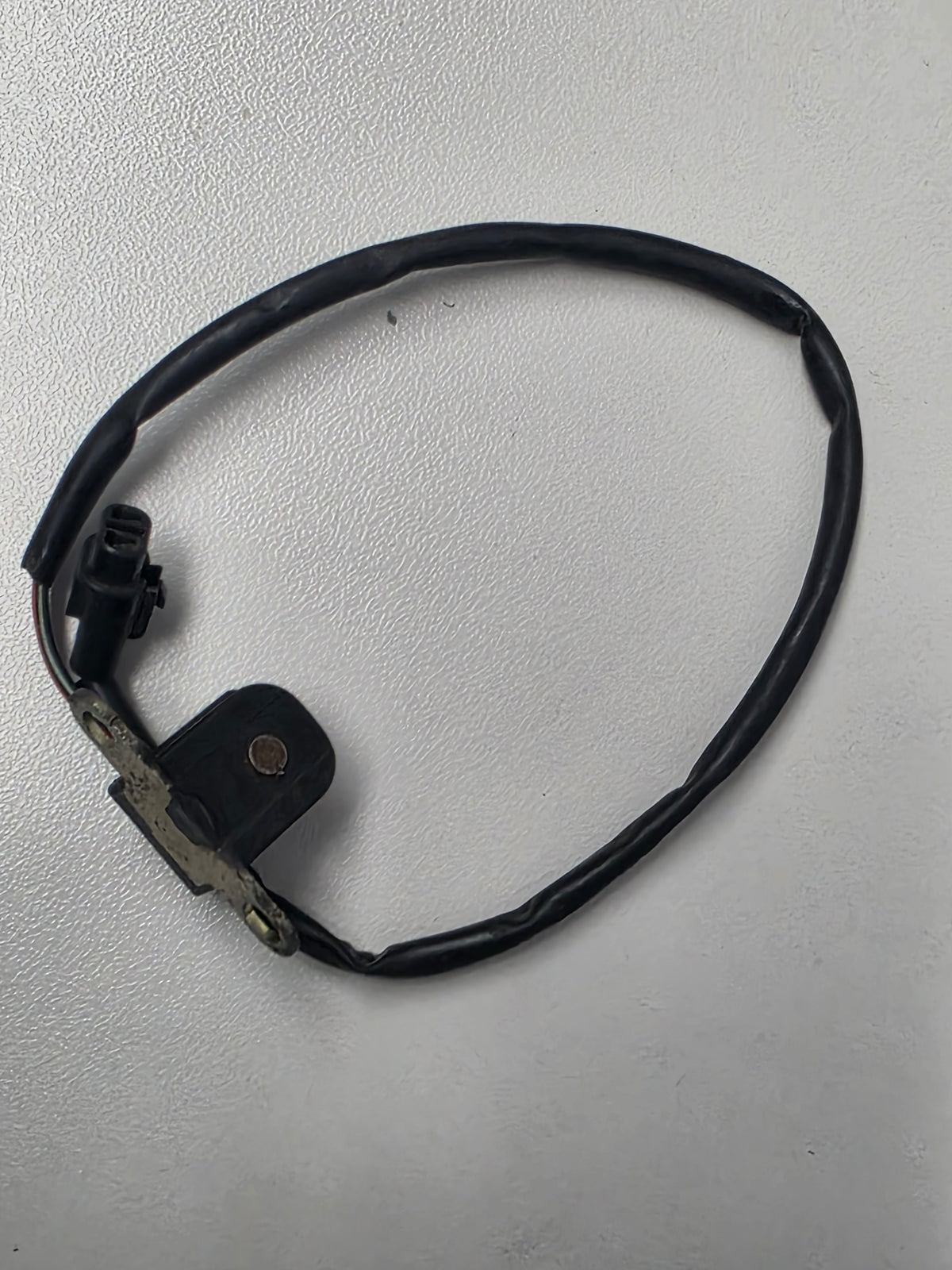 61A-85895-00-00 Yamaha Z200 Crank Position Sender | Genuine Used Part