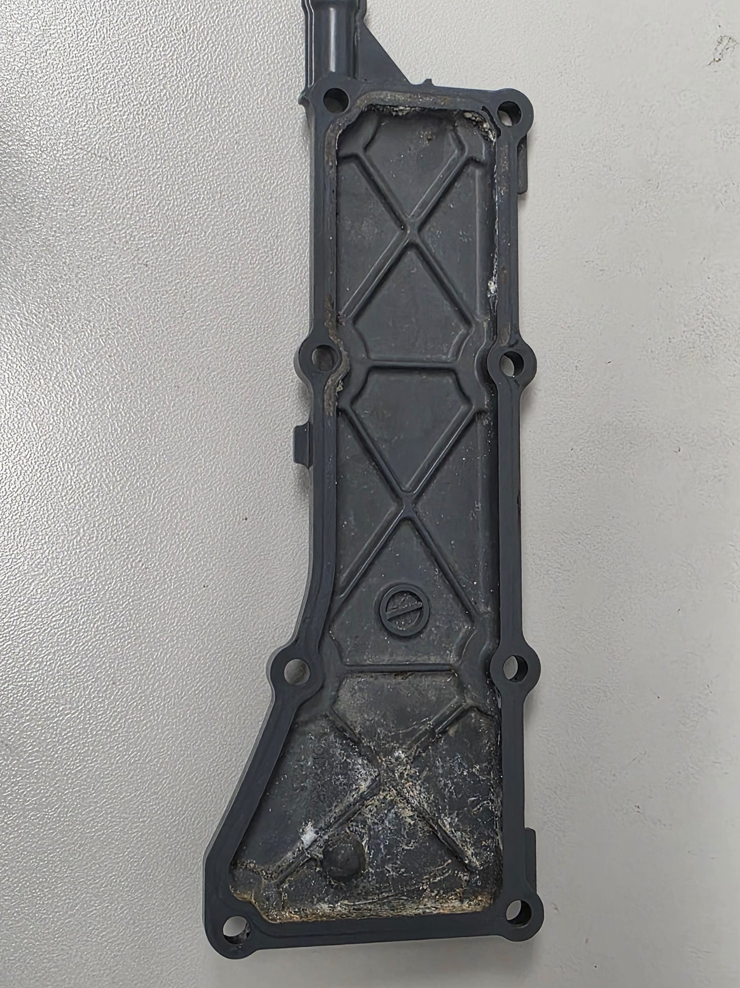 14141-88L10 14141-L00 Suzuki DF60A Exhaust Cover | Genuine Used Part