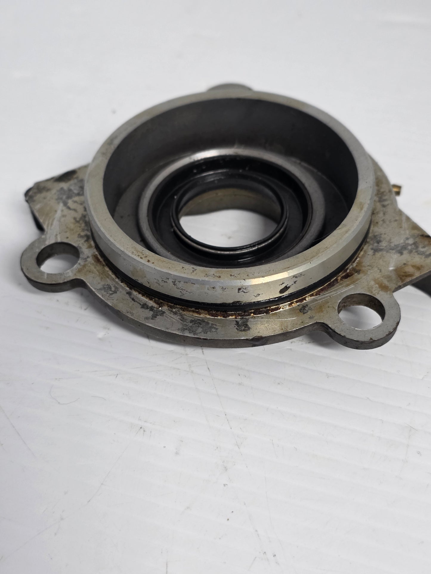 1169-858552T2 Mercury Lower End Cap Assembly | Genuine Used Part