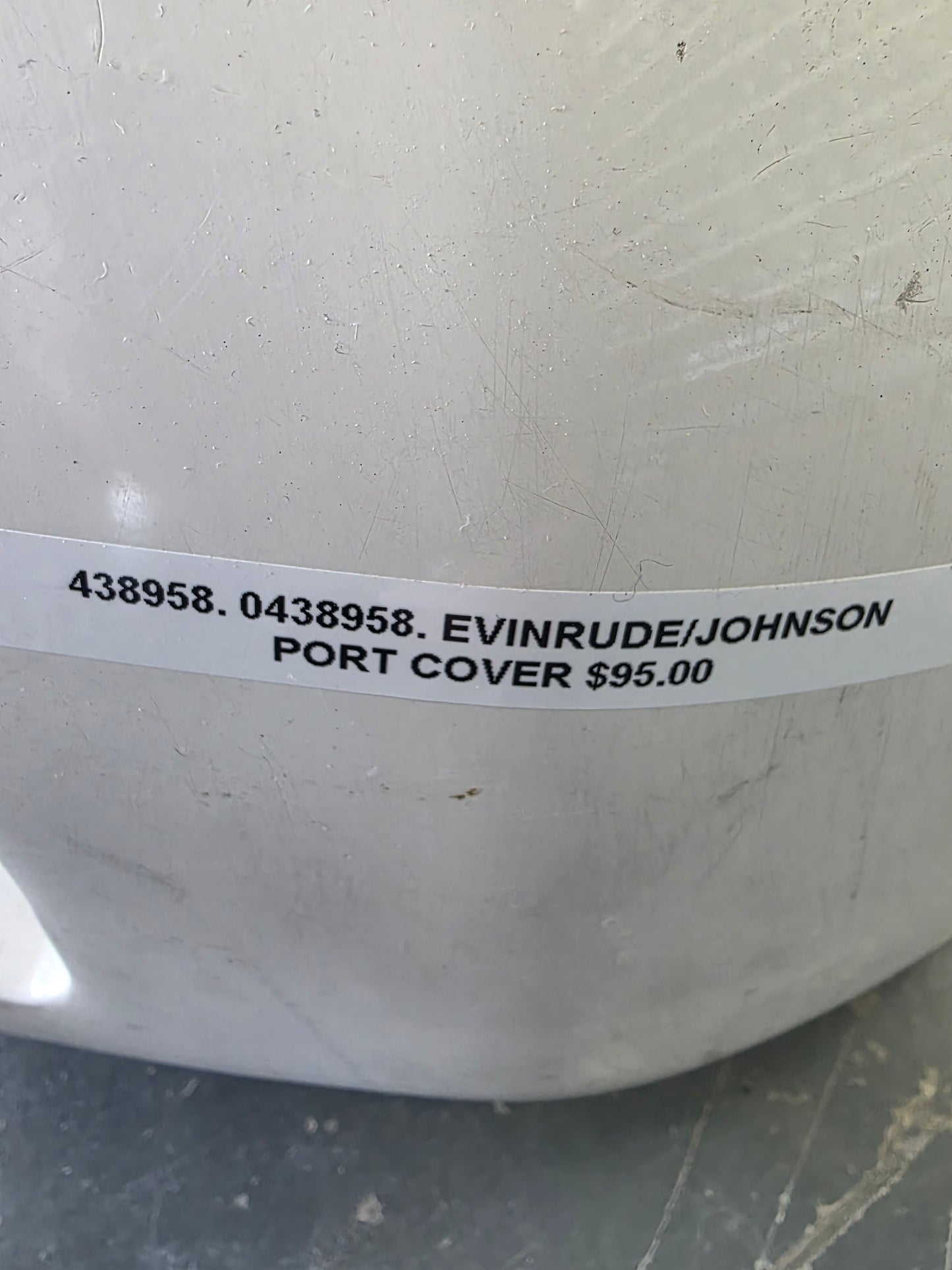 438958 0438958 Evinrude Johnson Ficht Engine Cover (Port) | Genuine Used Part