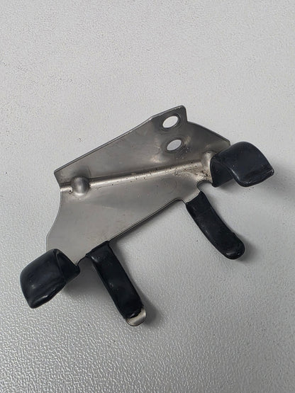 67C-82594-00-00 Yamaha F40BET Wiring Clamps | Genuine Used Part - photo 4 of 4