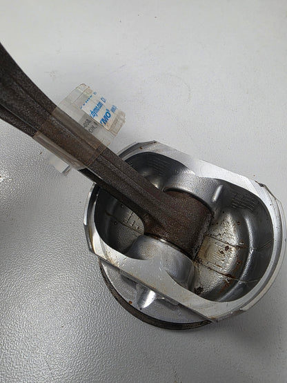12100-88L01-050 12100-88L00-050 Suzuki DF60A Piston, Rings & Conrod | Genuine Used Part - photo 6 of 6