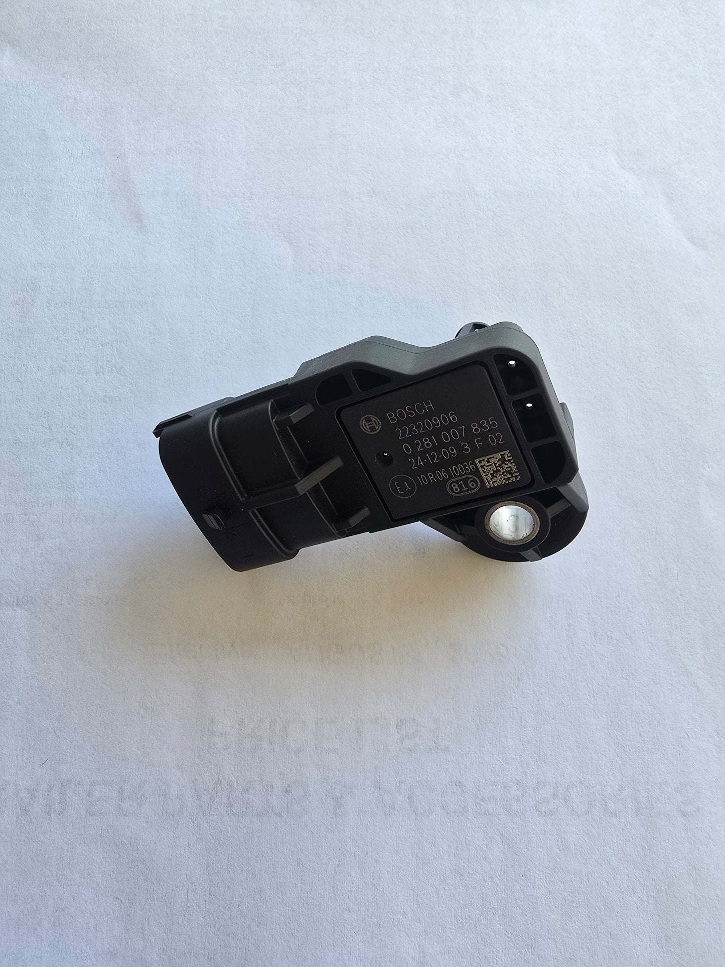 22320906, Pressure Sensor - Genuine Volvo Penta