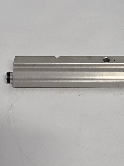 16611-ZY3-A00 Honda Fuel Rail (R) | Genuine Used Part