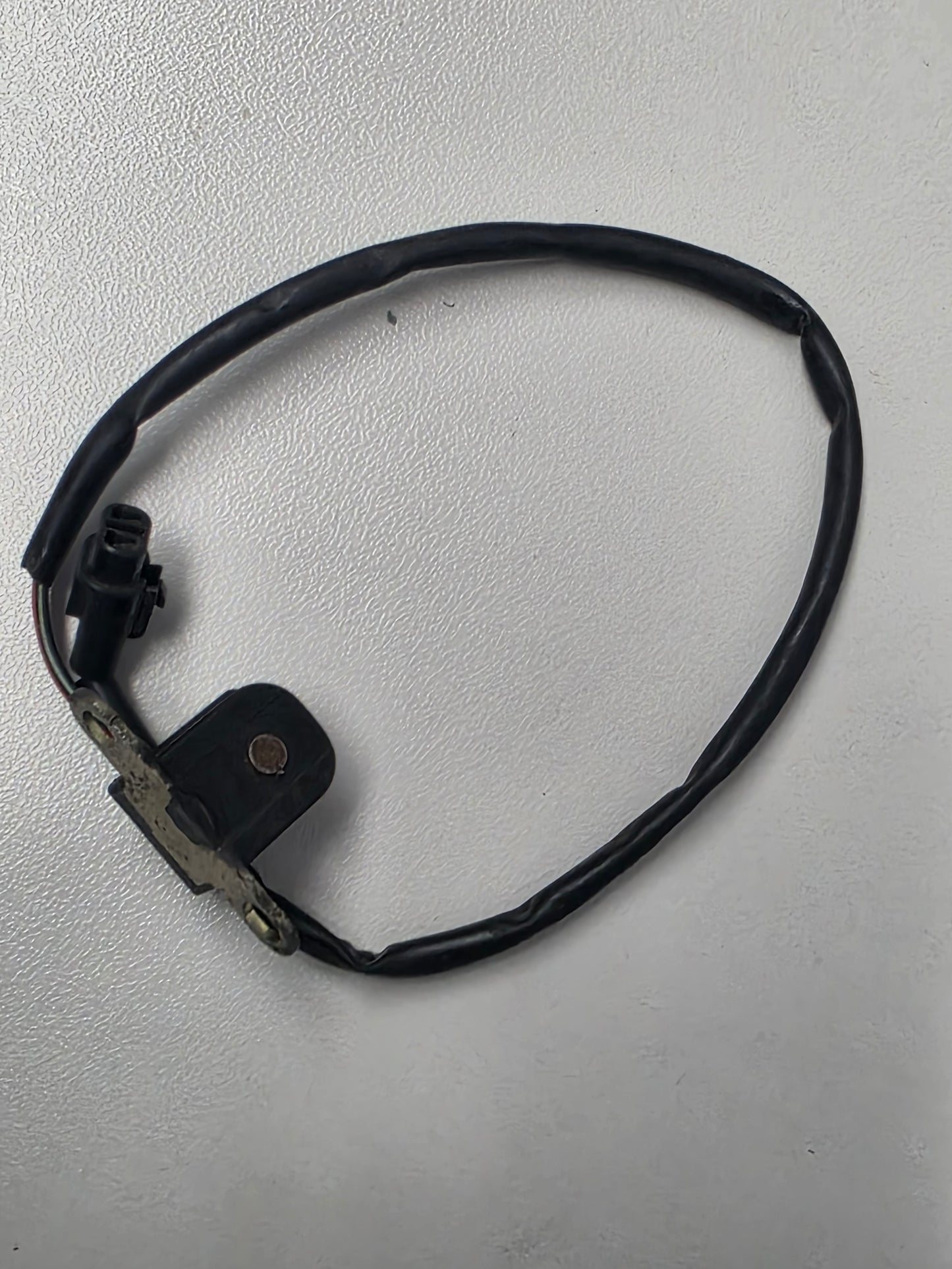 61A-85895-00-00 Yamaha Z200 Crank Position Sender | Genuine Used Part