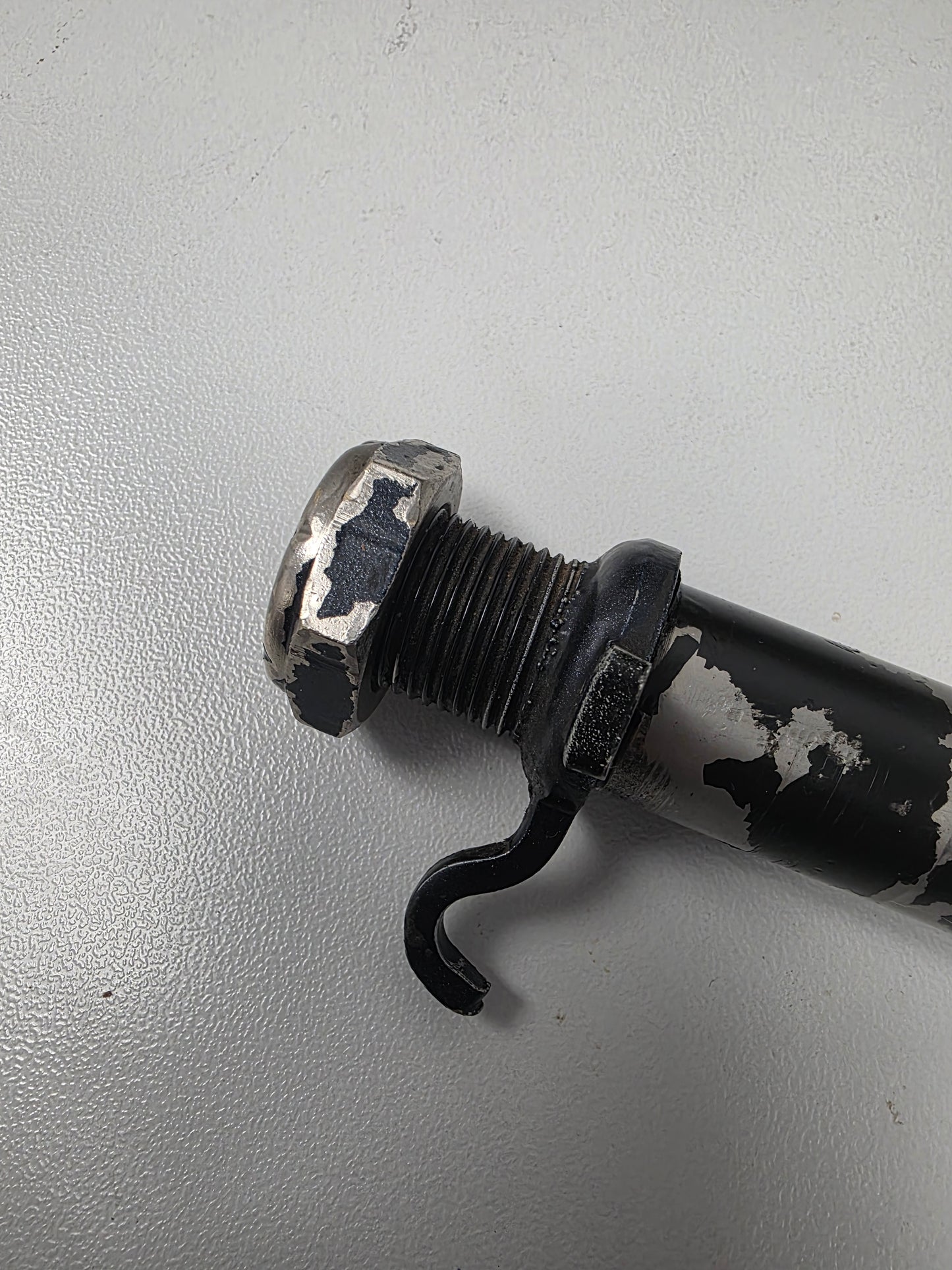 0435007 Evinrude Tilt Tube | Genuine Used Part