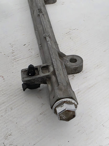 15751-99E00 Suzuki Fuel Rail | Genuine Used Part