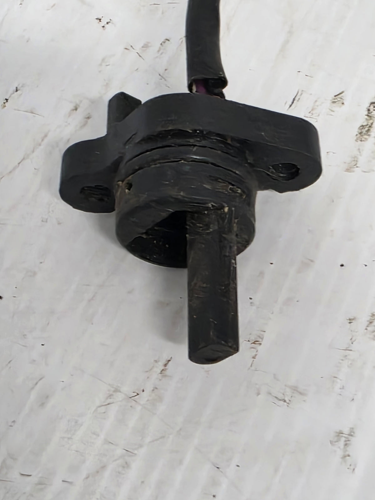 34820-95D20-000 Suzuki Temp Sensor | Genuine Used Part - photo 3 of 5