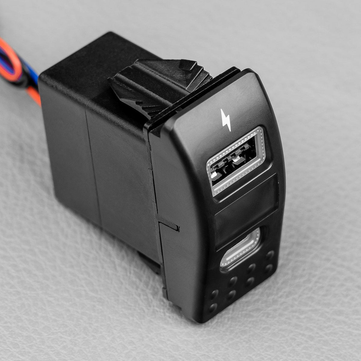 USBC-ROKSWCH Rocker Switch USB C / USB A / Volt Meter | Genuine STEDI Product, image 5